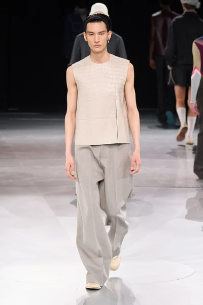 Look 52